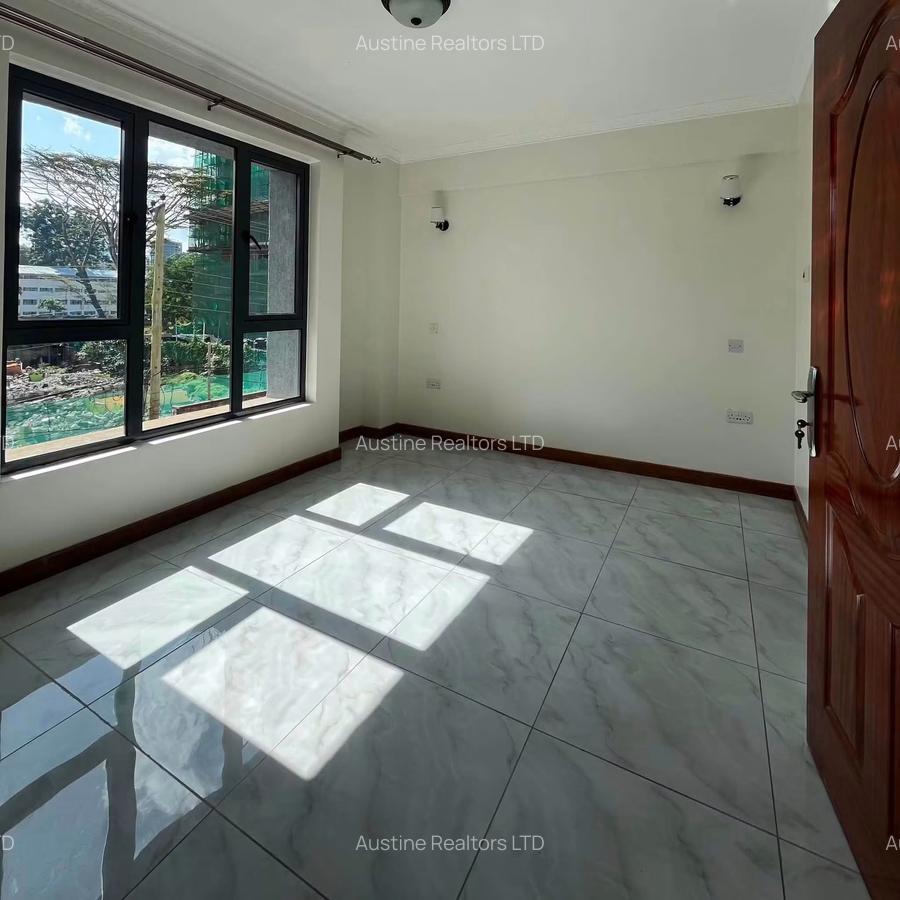 2 Bed Apartment with En Suite at School Lane - 8