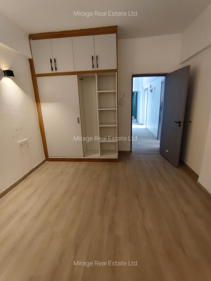 4 Bed Apartment with Staff Quarters in Parklands - 10