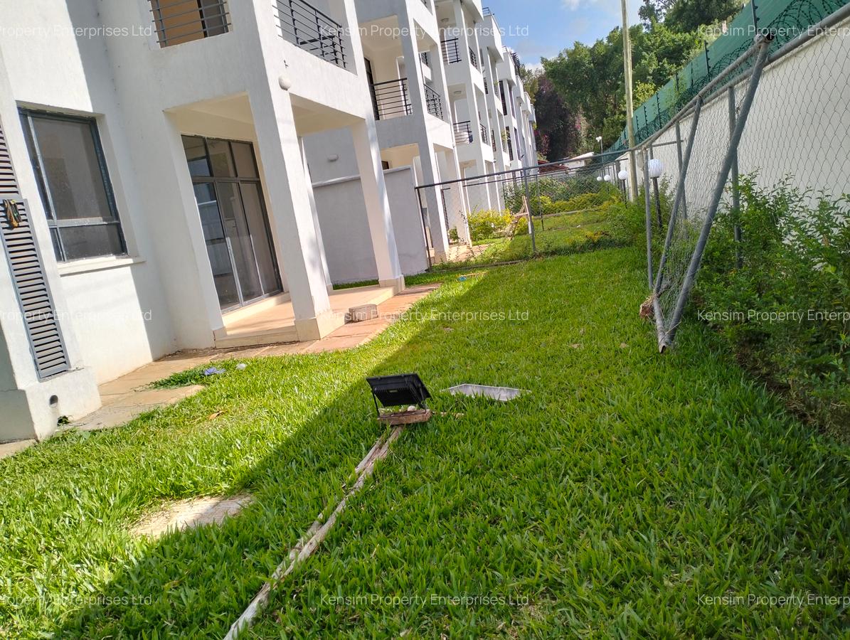 4 Bed Townhouse with En Suite in Lavington - 19