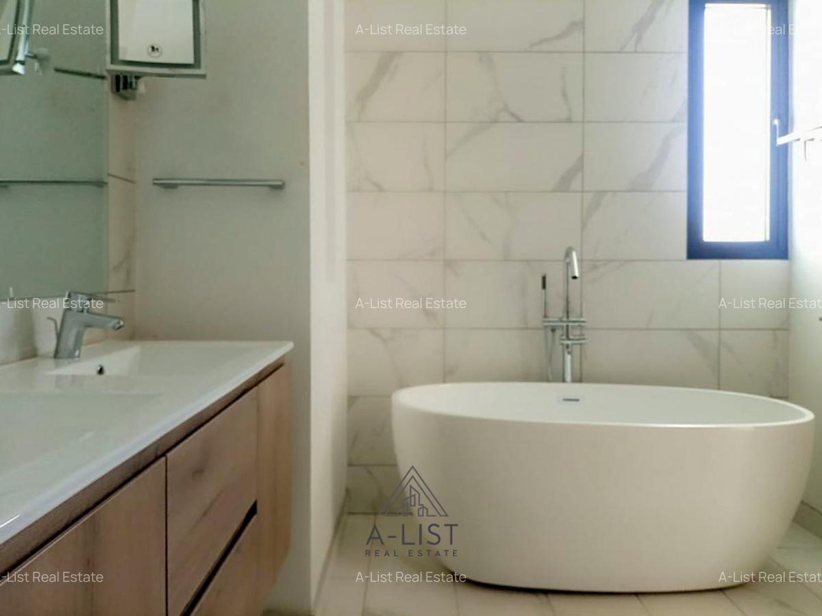 2 Bed Apartment with En Suite at Two Rivers - 3