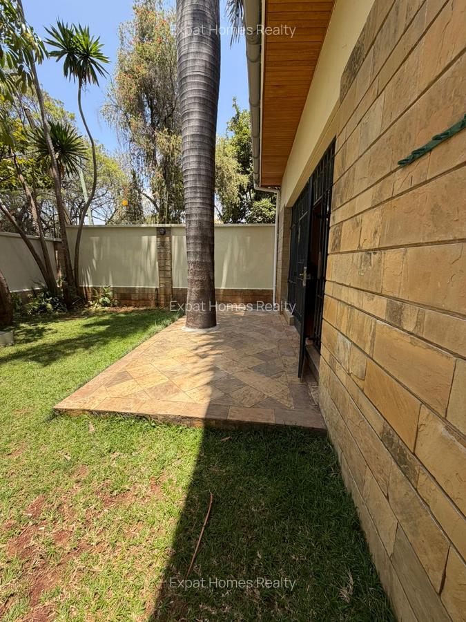5 Bed Townhouse with En Suite in Lavington - 6