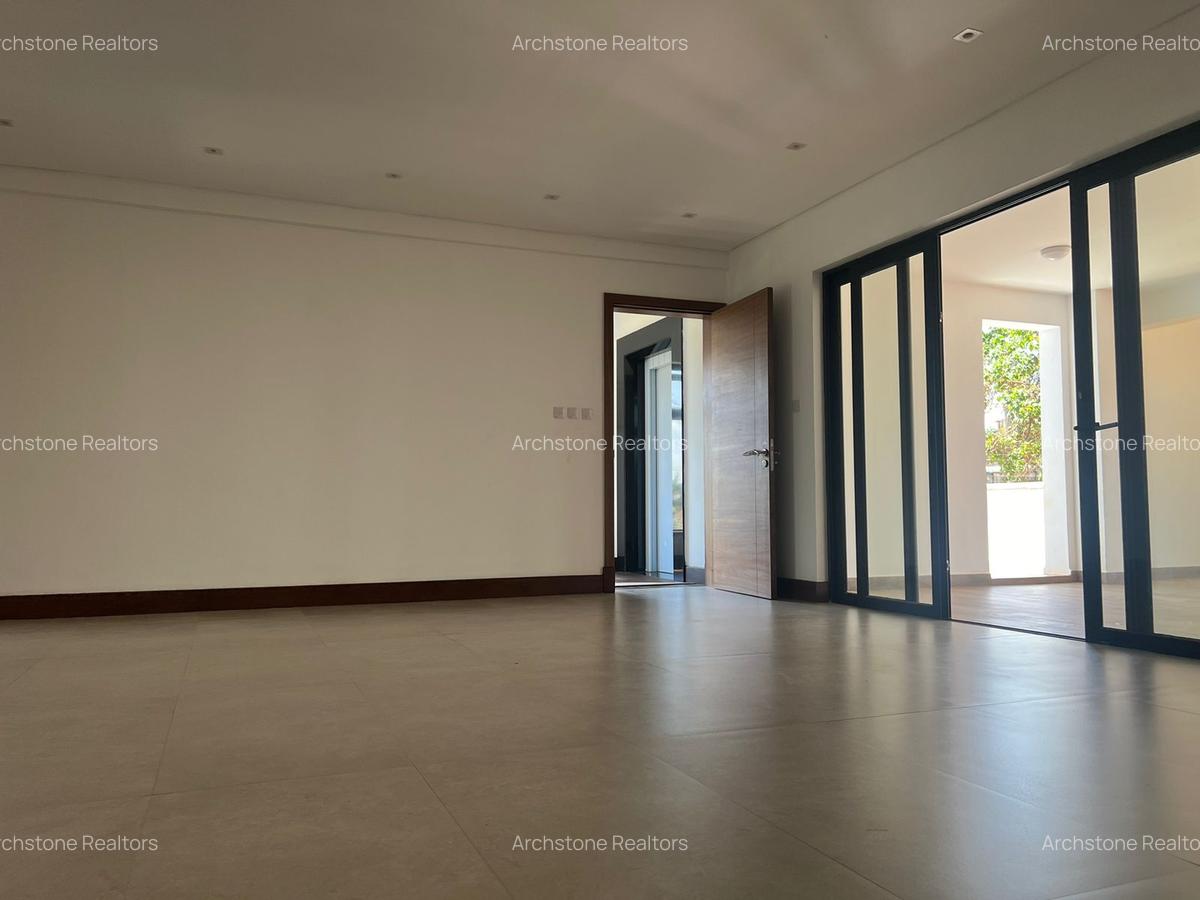 4 Bed Townhouse with Staff Quarters in Kitisuru - 2