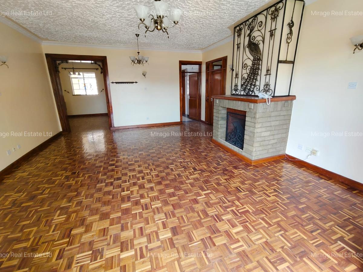 3 Bed Apartment with Parking in Riverside - 4