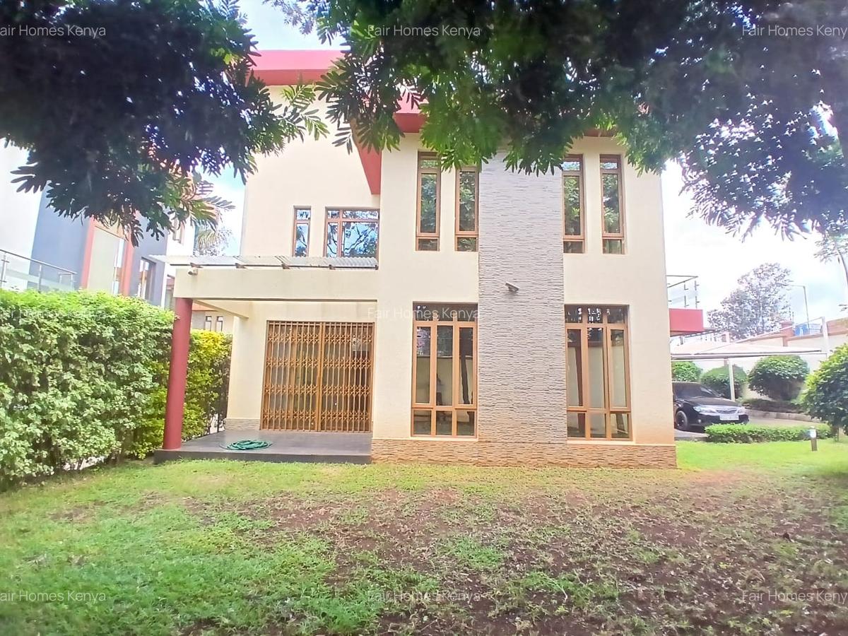 5 Bed Townhouse with En Suite at Riverside Drive - 14