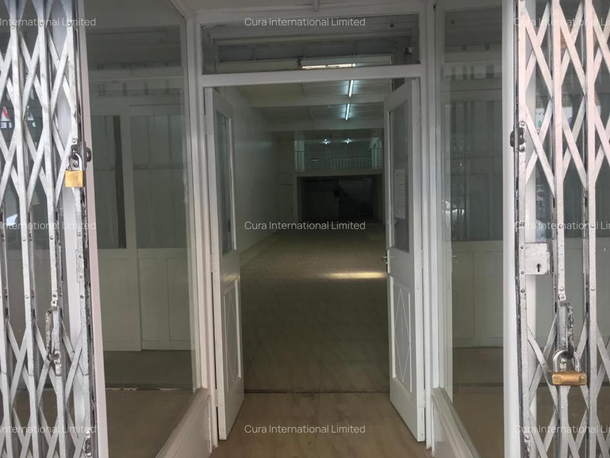 5,000 ft² Shop in Nairobi CBD - 2