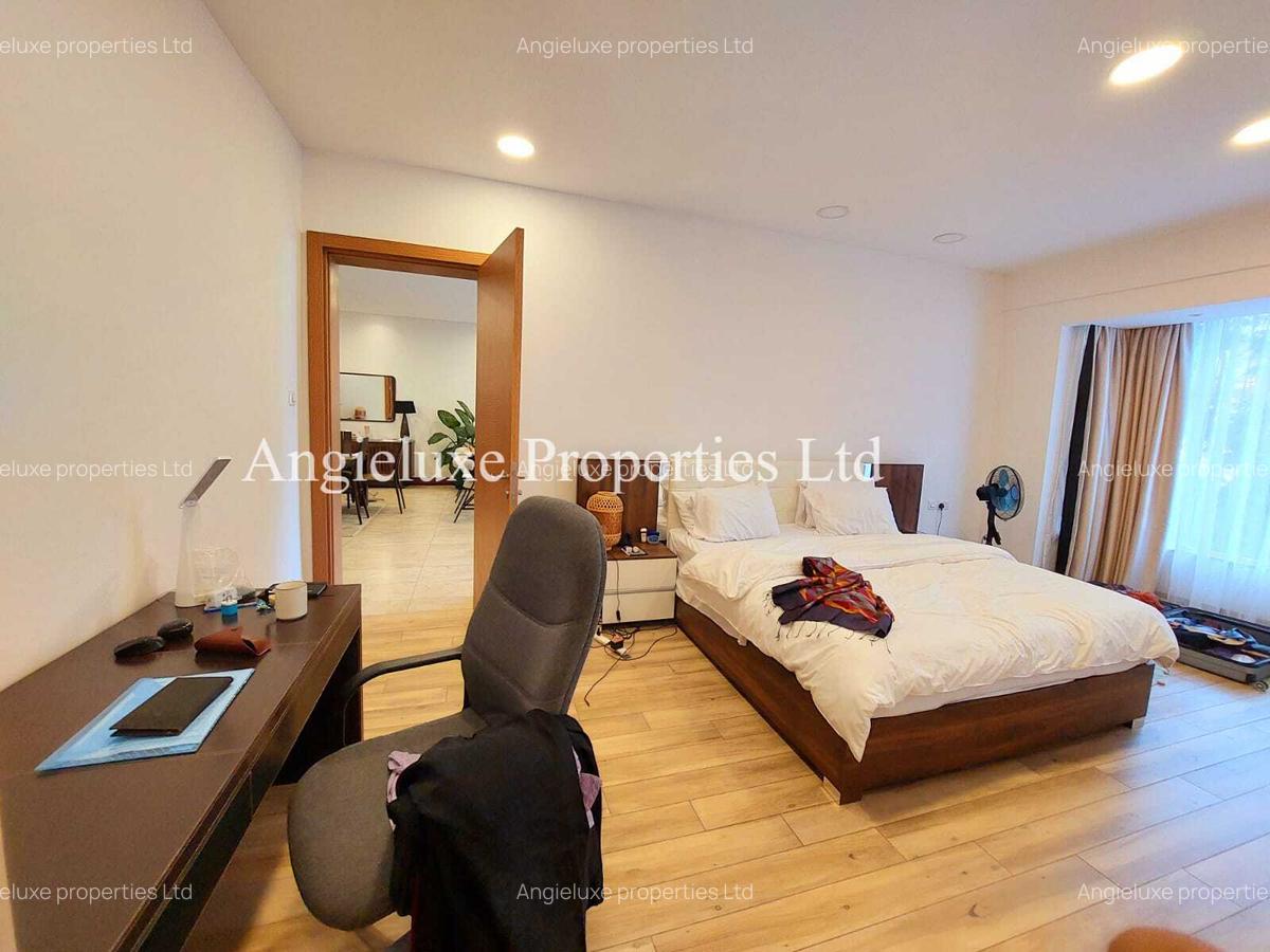 Furnished 2 Bed Apartment with En Suite at City Park Drive - 10