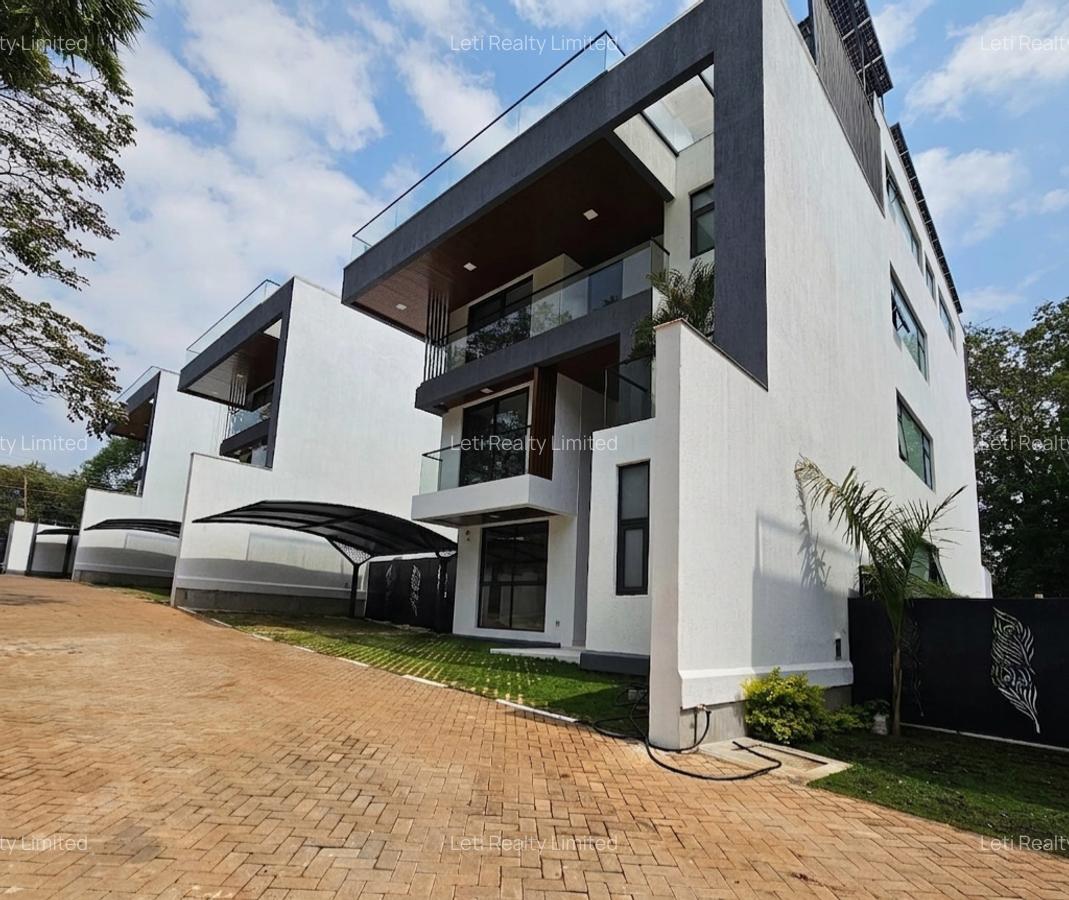 6 Bed Townhouse with En Suite in Lavington - 1