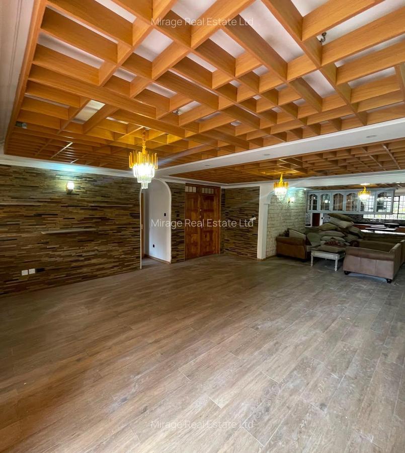 3 Bed Apartment with En Suite in Lavington - 5