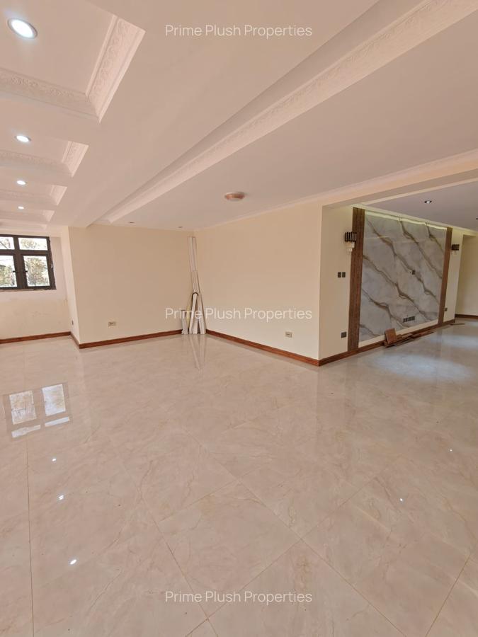 10 Bed House with En Suite in Karen - 6