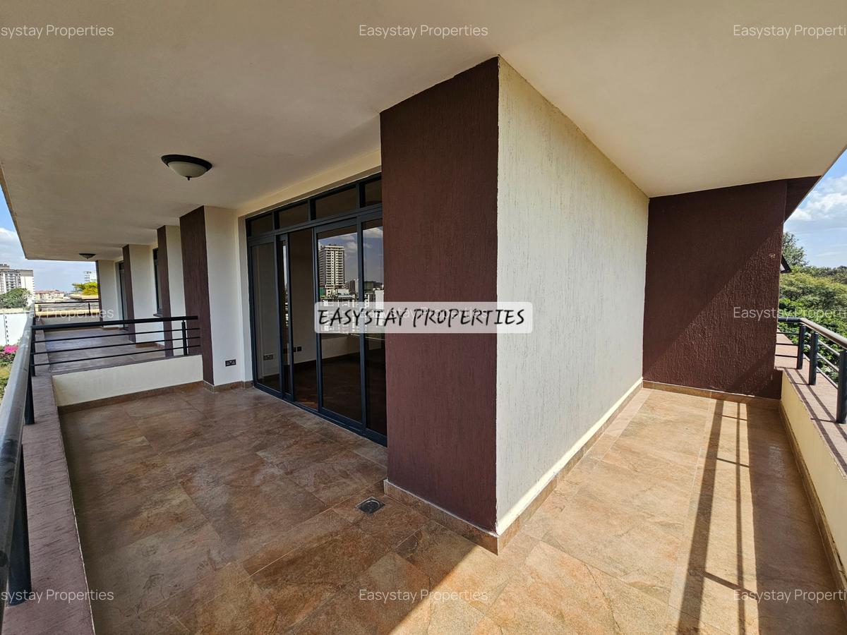 3 Bed Apartment with En Suite in Riverside - 1