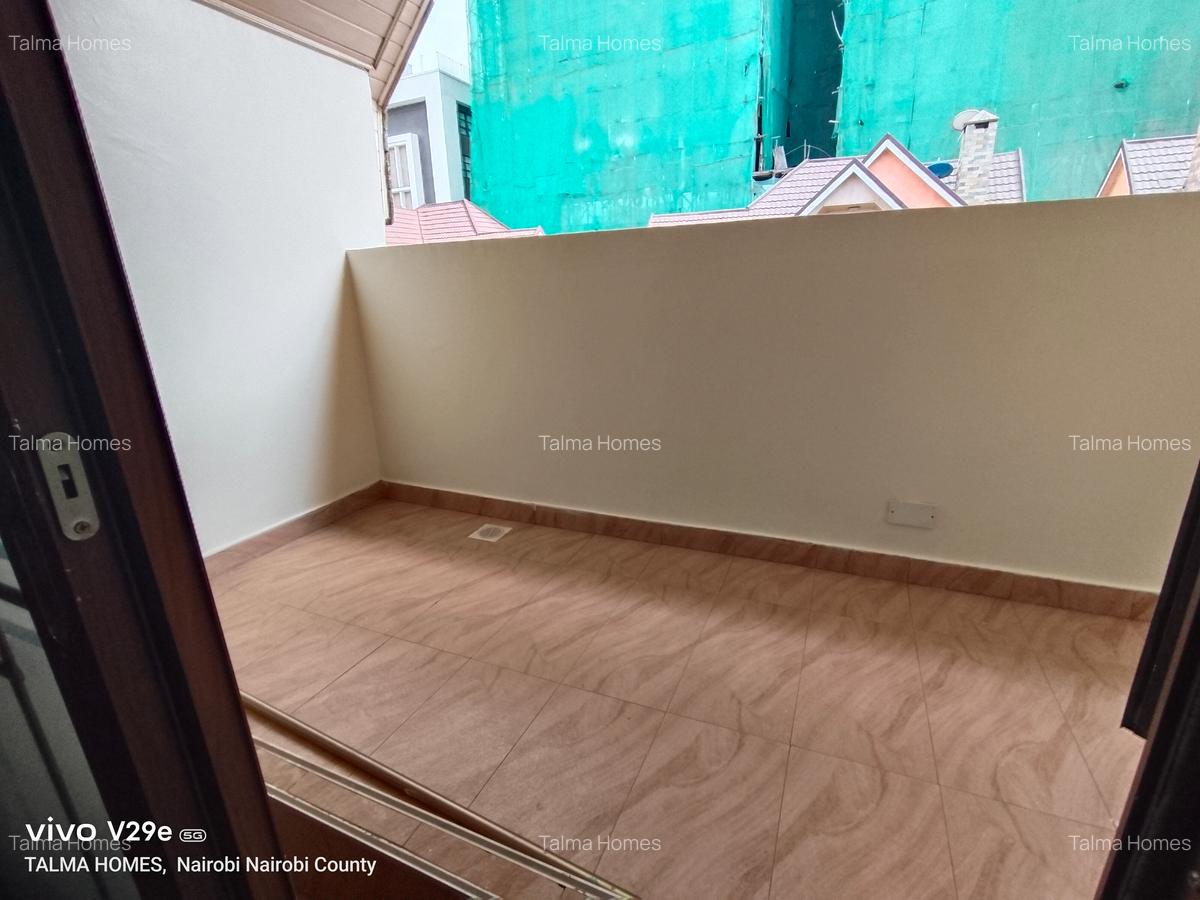 5 Bed Townhouse with En Suite at Valley Arcade - 19