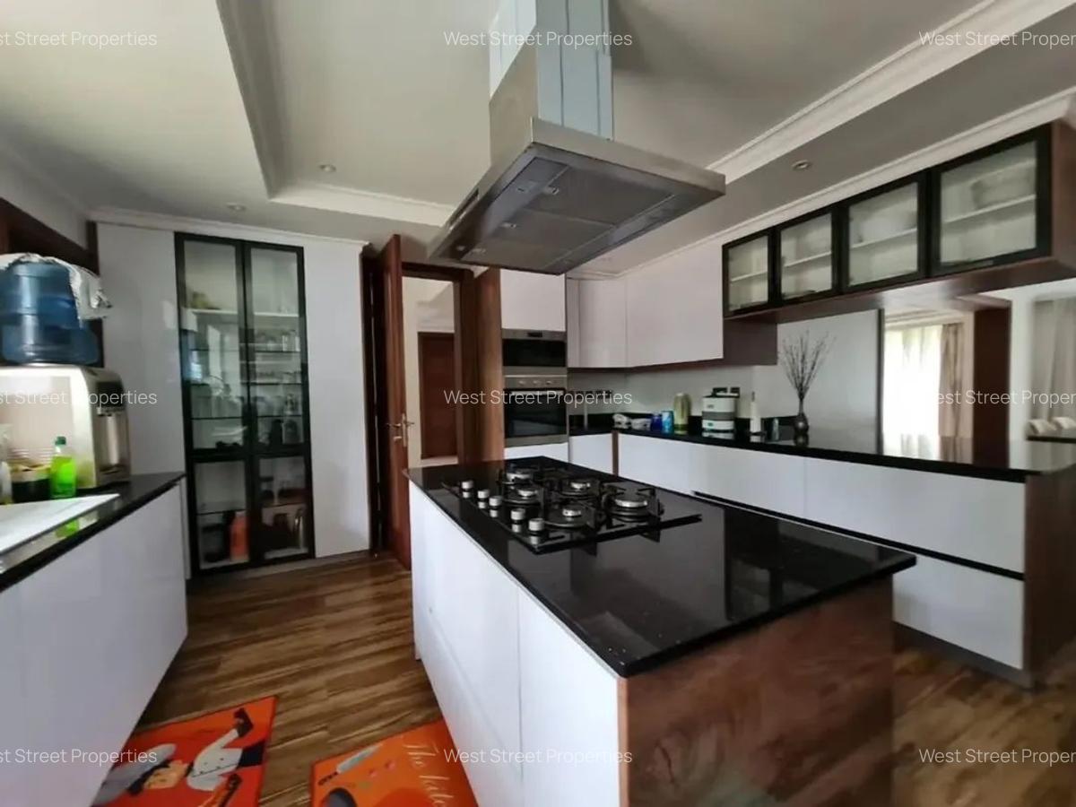 5 Bed Villa with En Suite at Lavington - 10