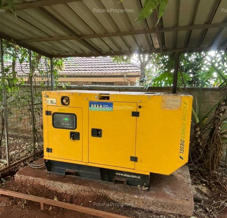 4 Bed House with En Suite in Runda - 9