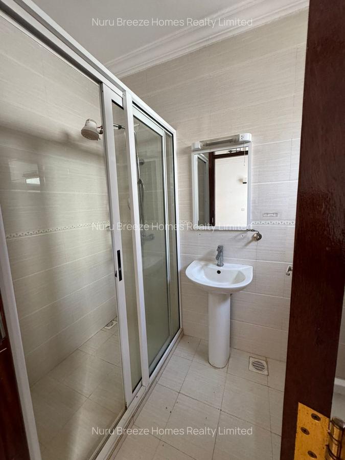 3 Bed Apartment with En Suite in Rhapta Road - 9