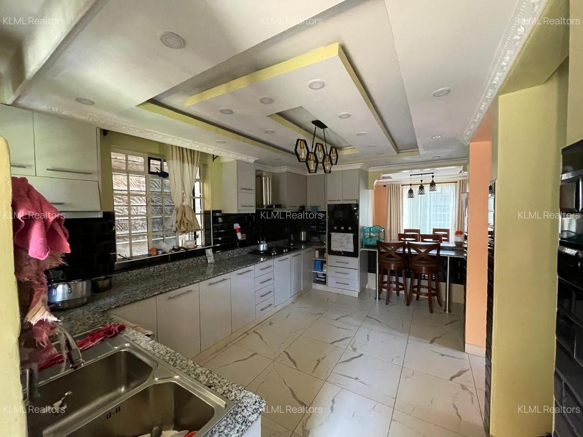 4 Bed Townhouse with En Suite at Kihumo Regen - 13
