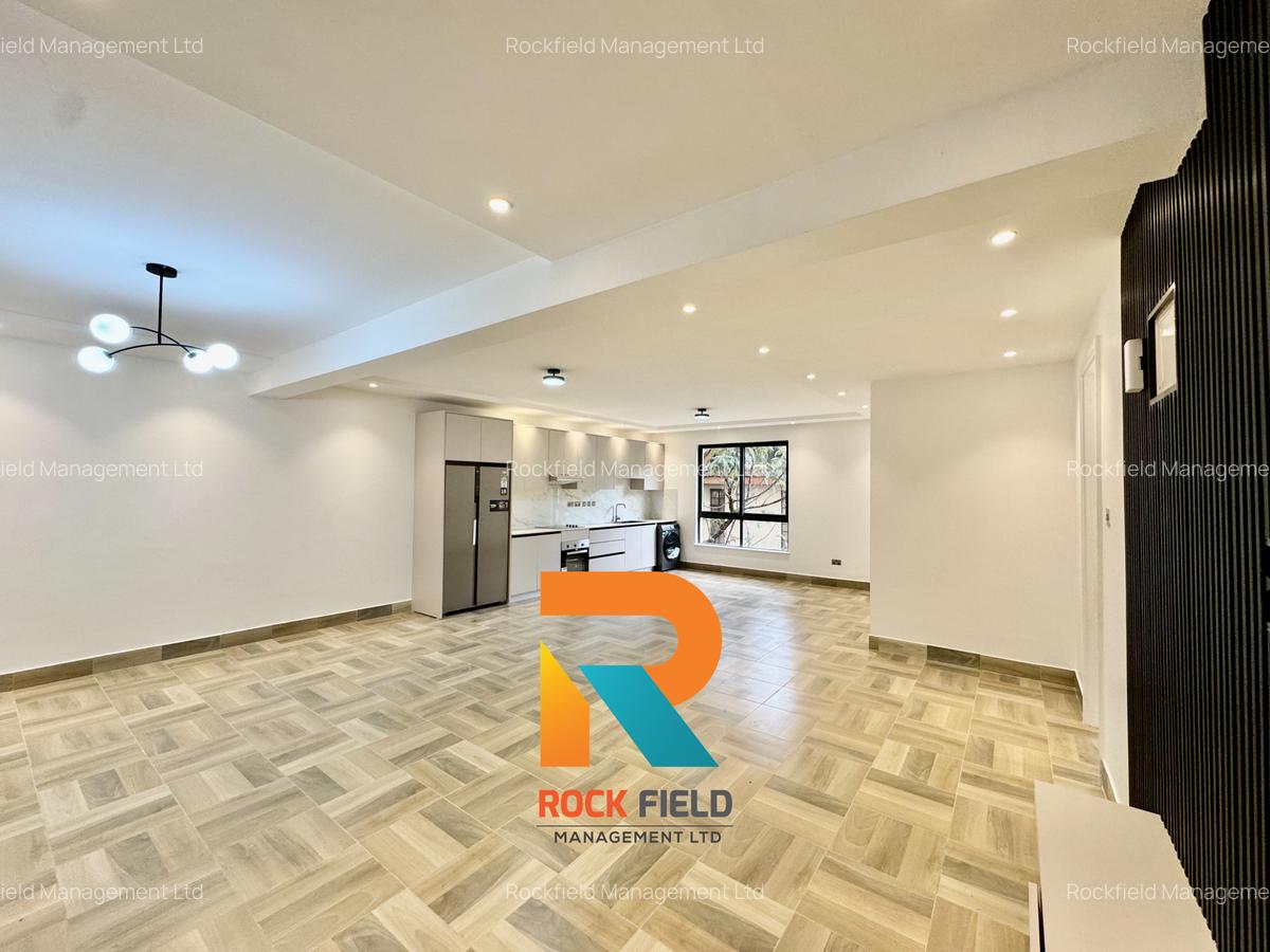 1 Bed Apartment with En Suite in Brookside - 1