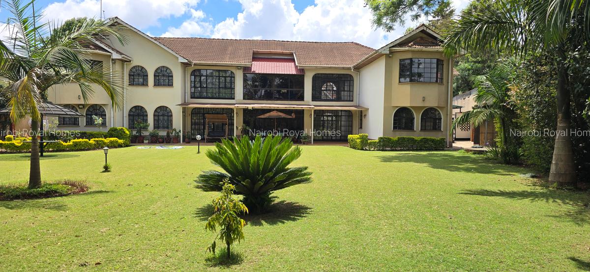 5 Bed Townhouse with En Suite at Nyari Close - 1