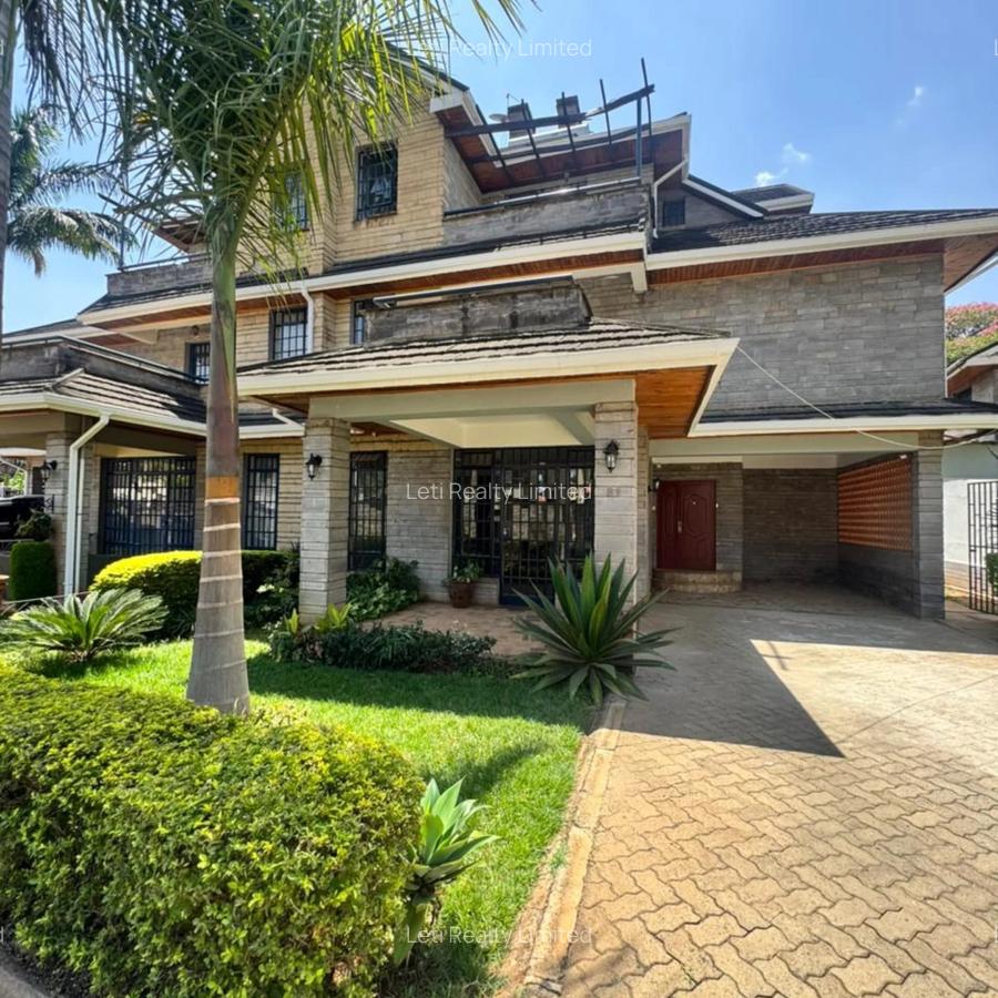 5 Bed Townhouse with En Suite in Lavington - 1
