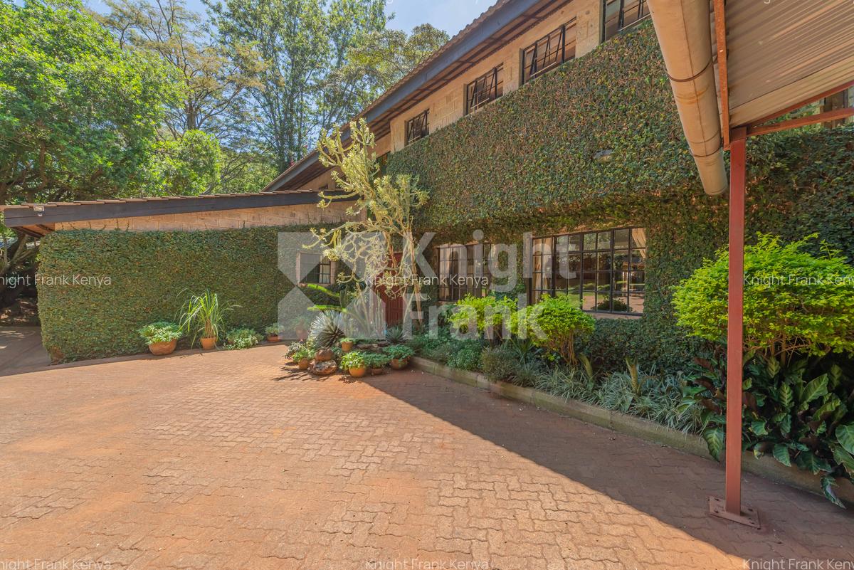 4 Bed House with Staff Quarters in Kiambu Road - 18