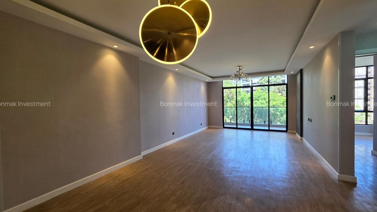 3 Bed Apartment with En Suite at Brookside Drive. - 8