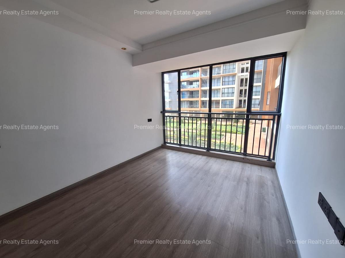 2 Bed Apartment with En Suite at Lavington - 10