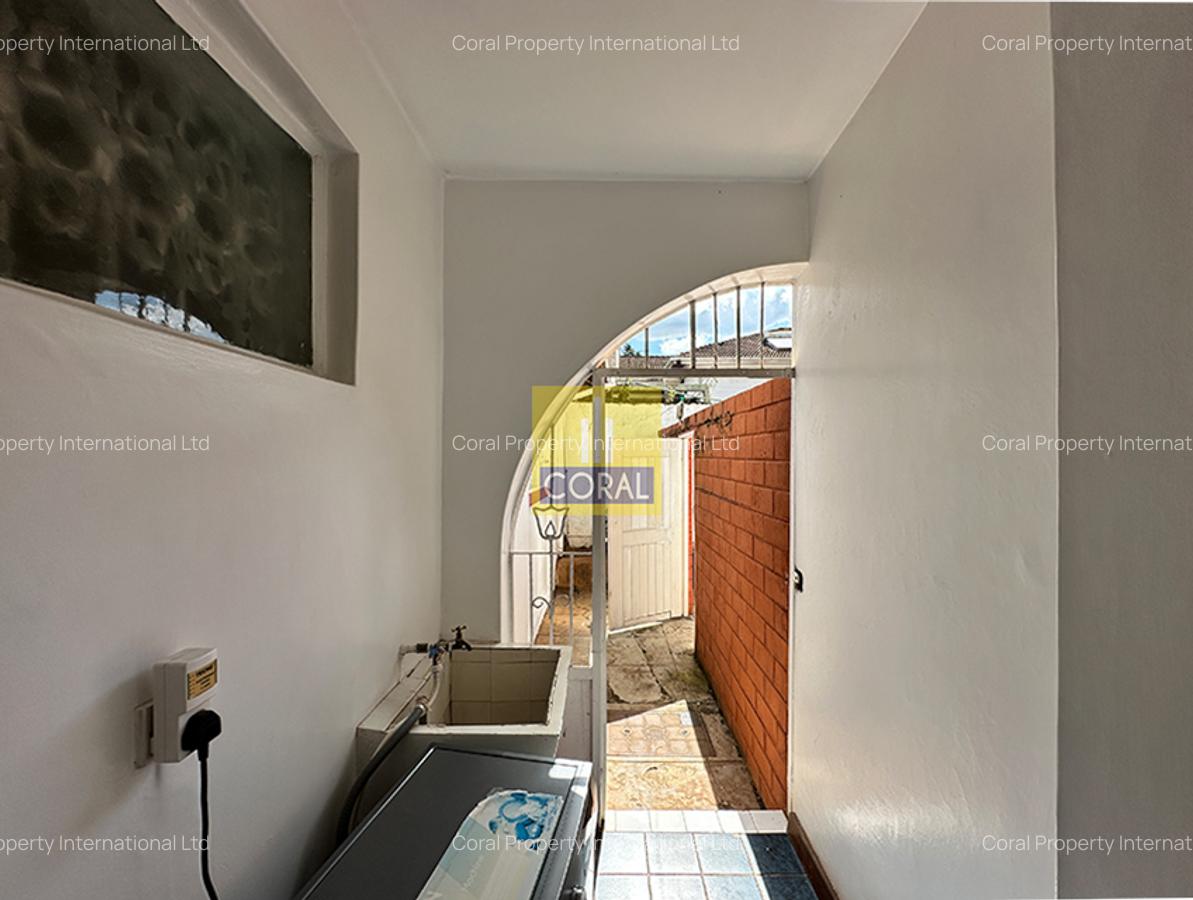 2 Bed Apartment in Gigiri - 11