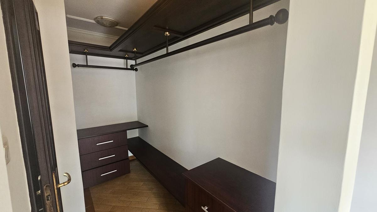 4 Bed Townhouse with En Suite at Kyuna - 11