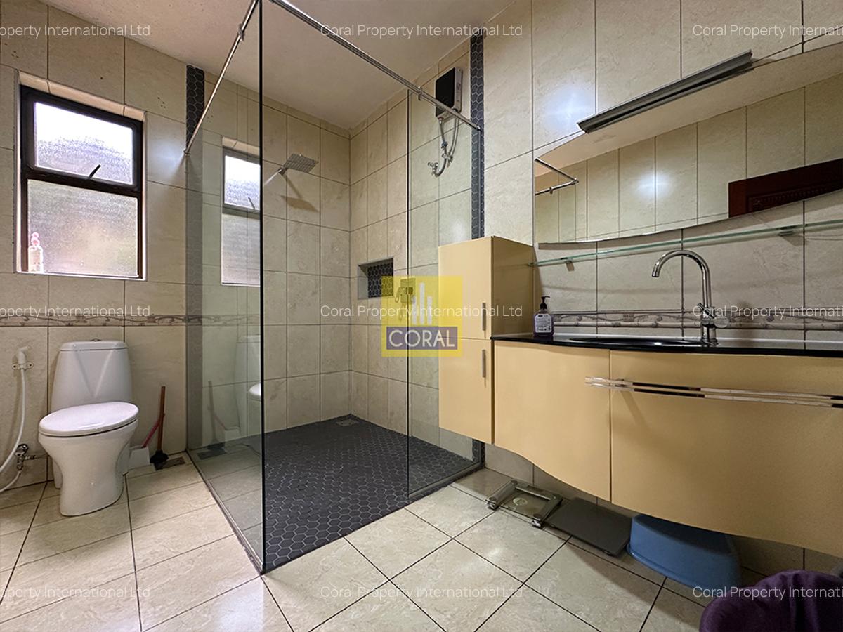 5 Bed Apartment in Rhapta Road - 10