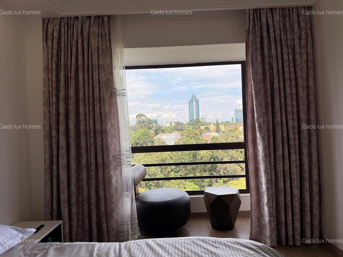 Serviced 3 Bed Apartment with En Suite at Riverside - 5