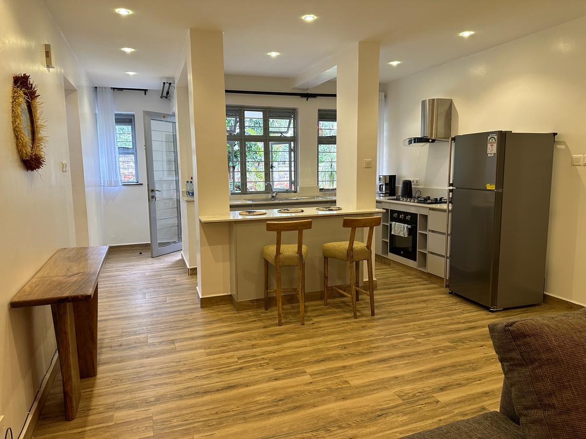 Serviced 3 Bed Apartment with En Suite in Runda - 2