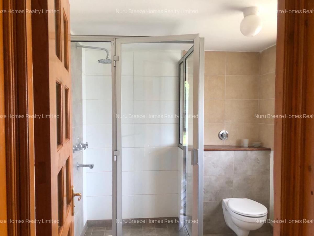 5 Bed Townhouse with En Suite in Karen - 13