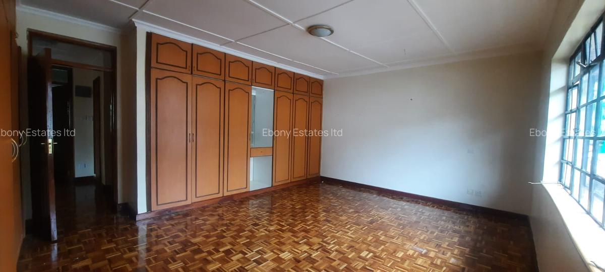 5 Bed Townhouse with En Suite in Lavington - 5