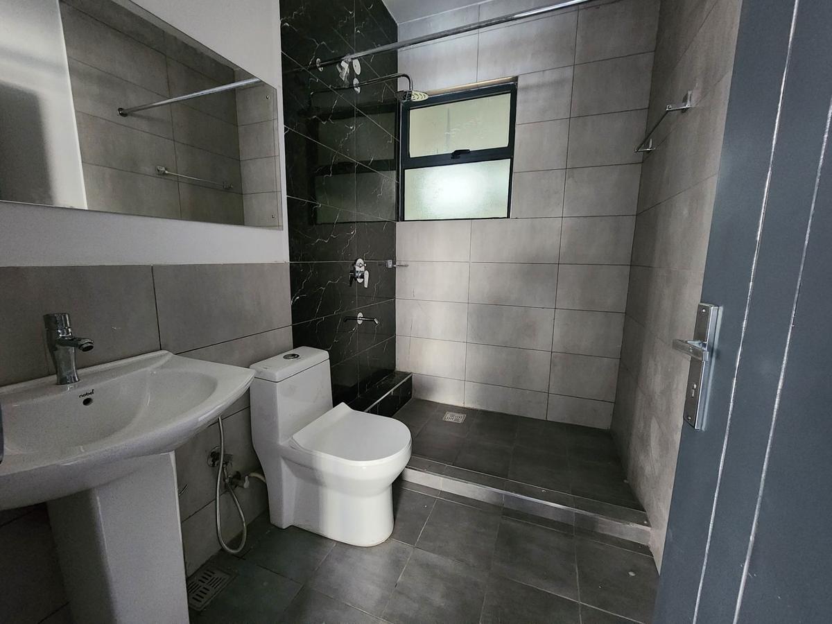 3 Bed Apartment with En Suite in Thika Road - 12