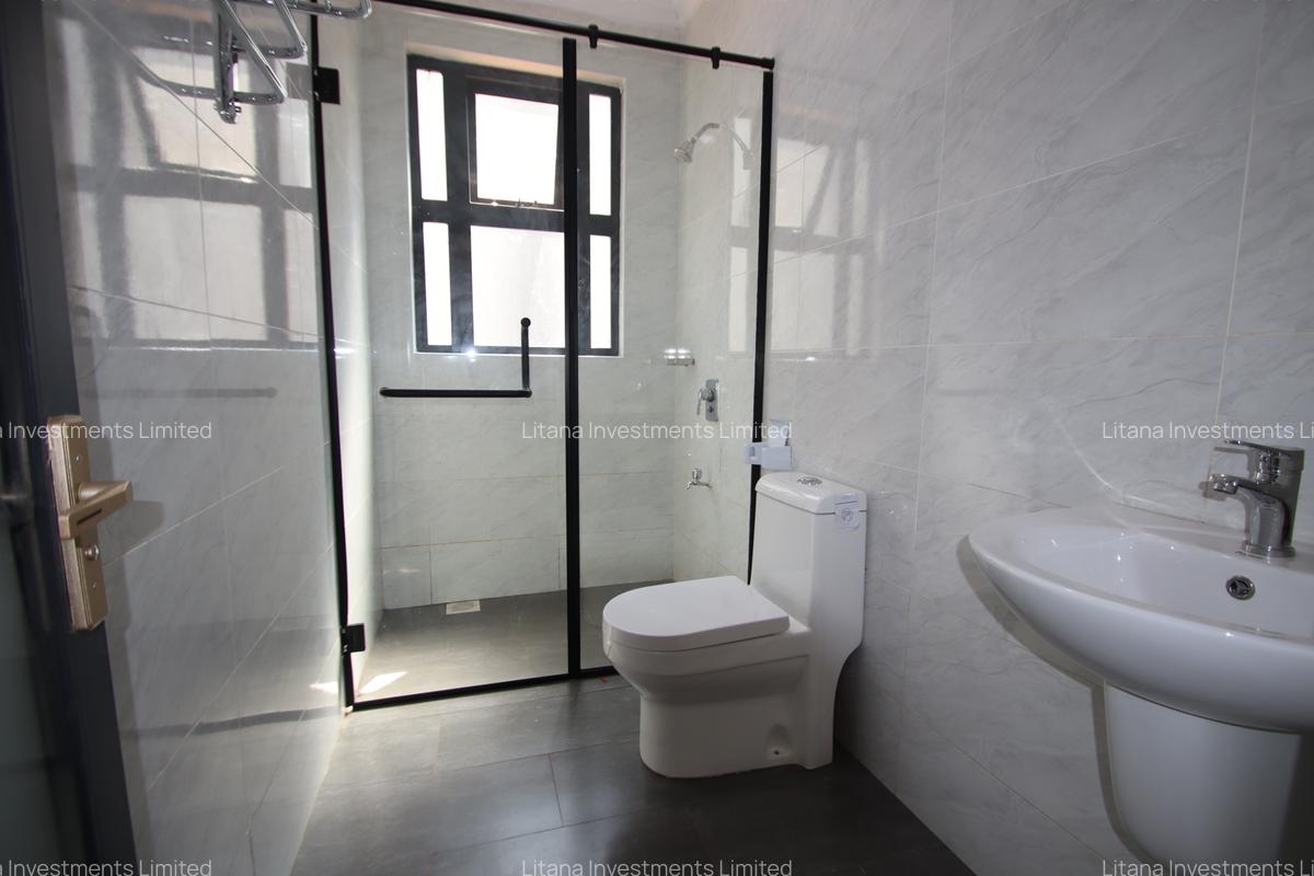 4 Bed House with En Suite in Ruiru - 8