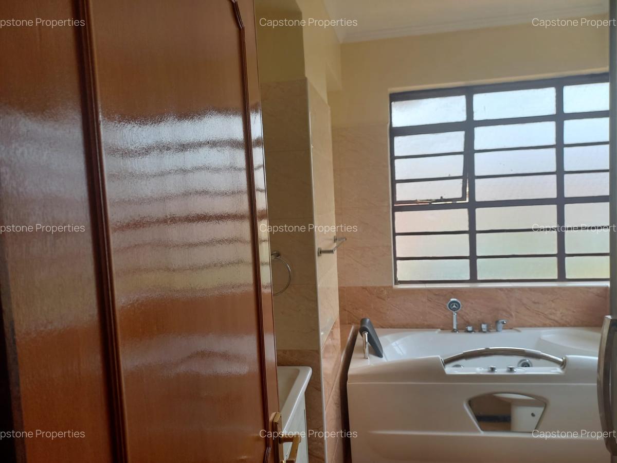 4 Bed Townhouse with En Suite at Runda - 19