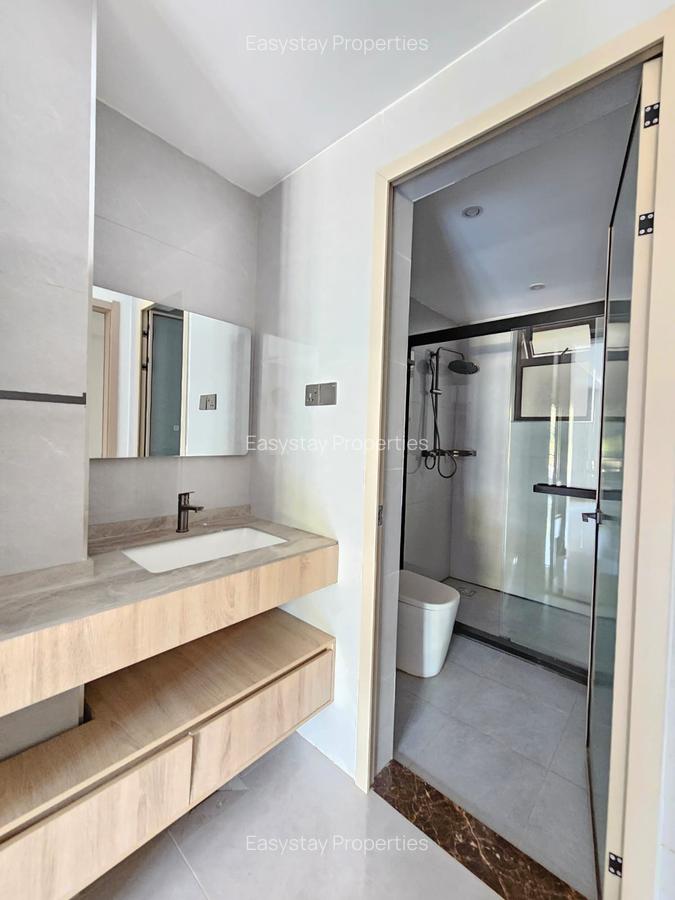 2 Bed Apartment with En Suite in Riverside - 10