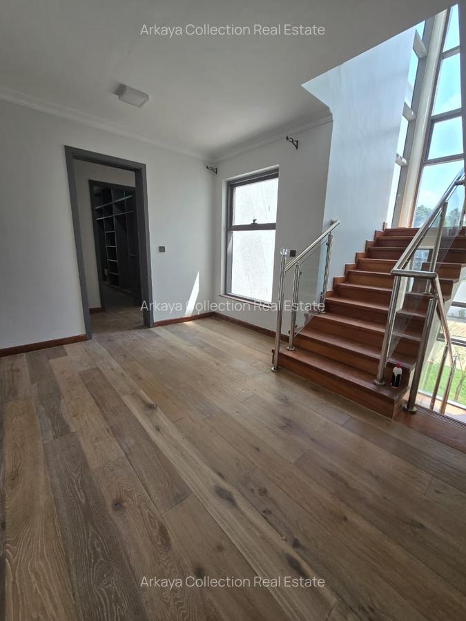 5 Bed Townhouse with En Suite in Lavington - 5