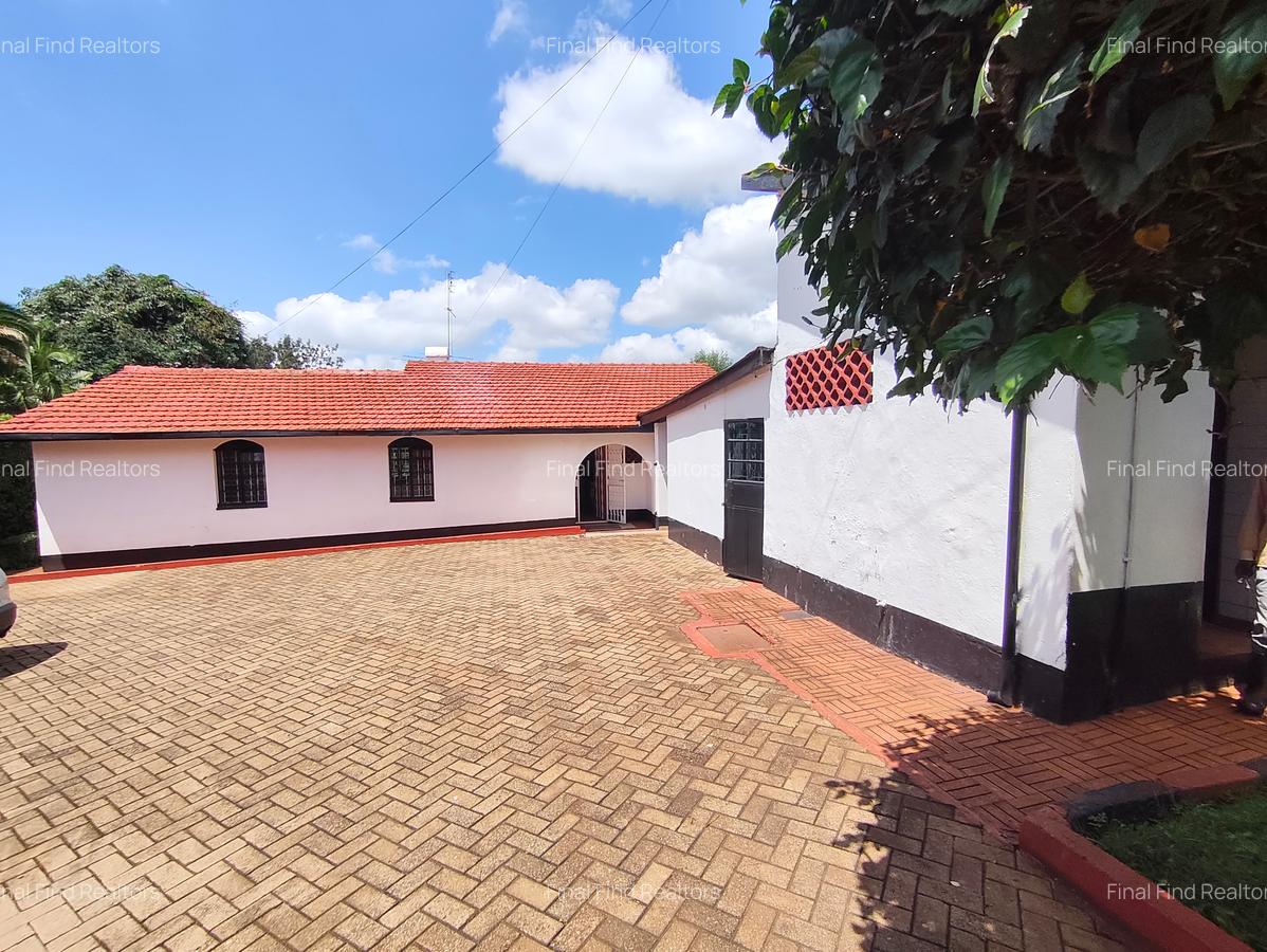 4 Bed House with En Suite in Loresho - 14