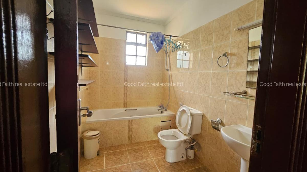 4 Bed Townhouse with En Suite in Kiambu Road - 10