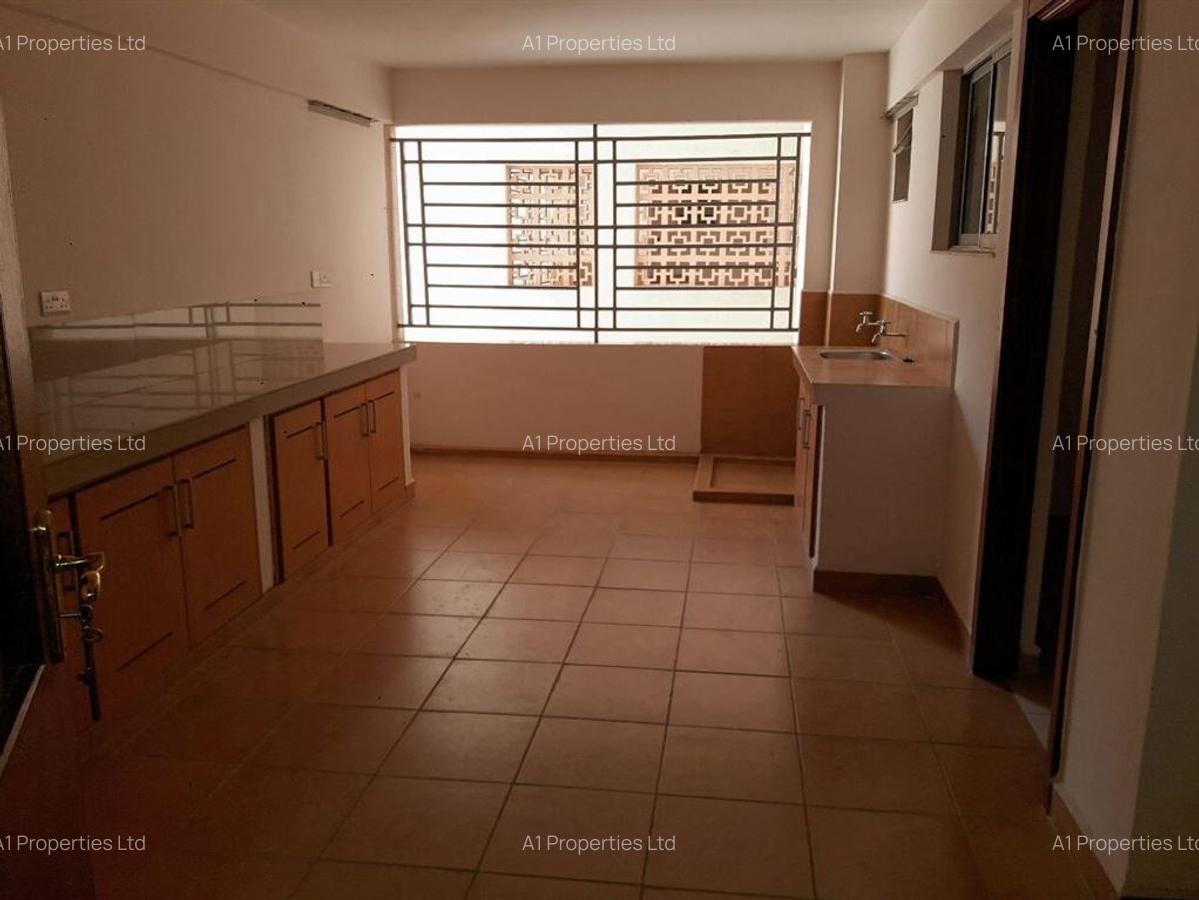 3 Bed Apartment with En Suite in Kileleshwa - 12
