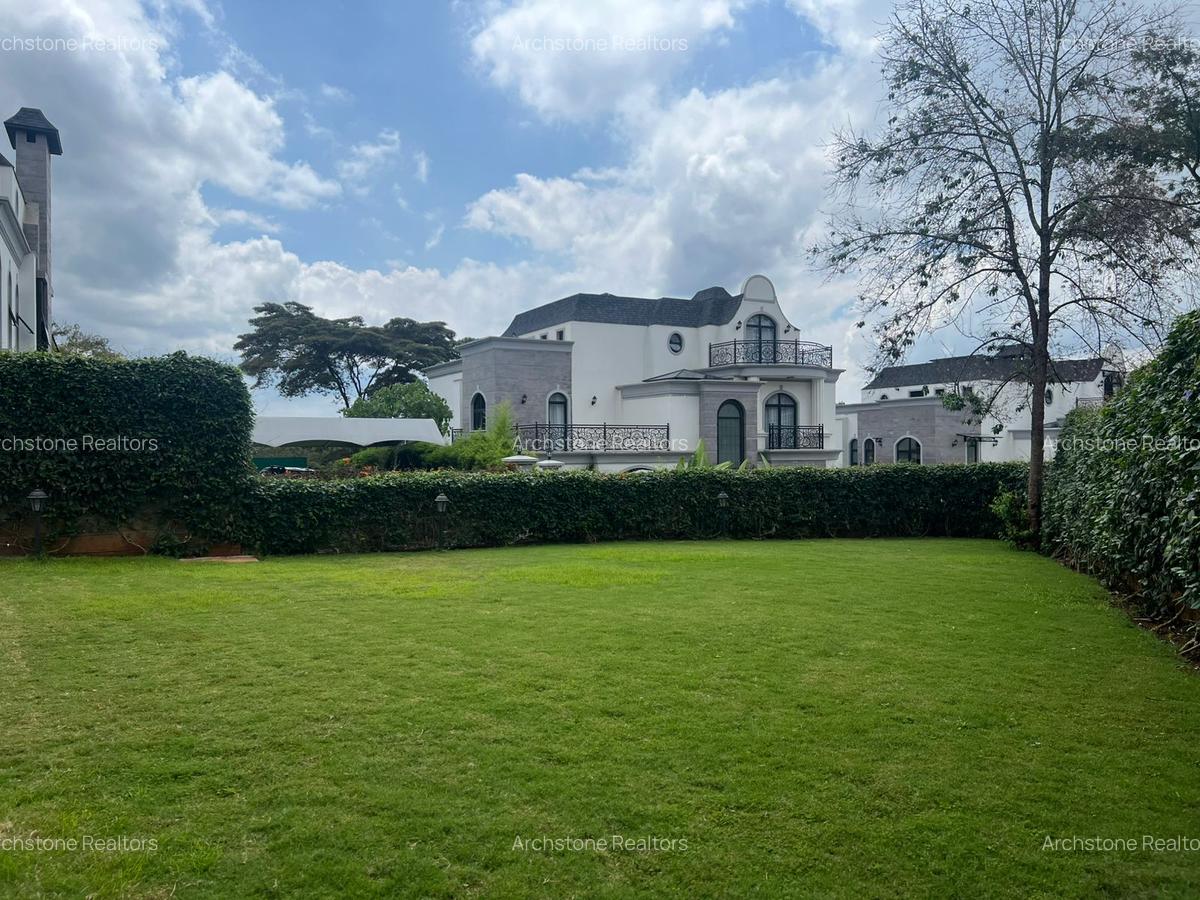 5 Bed Townhouse with En Suite in Loresho - 1