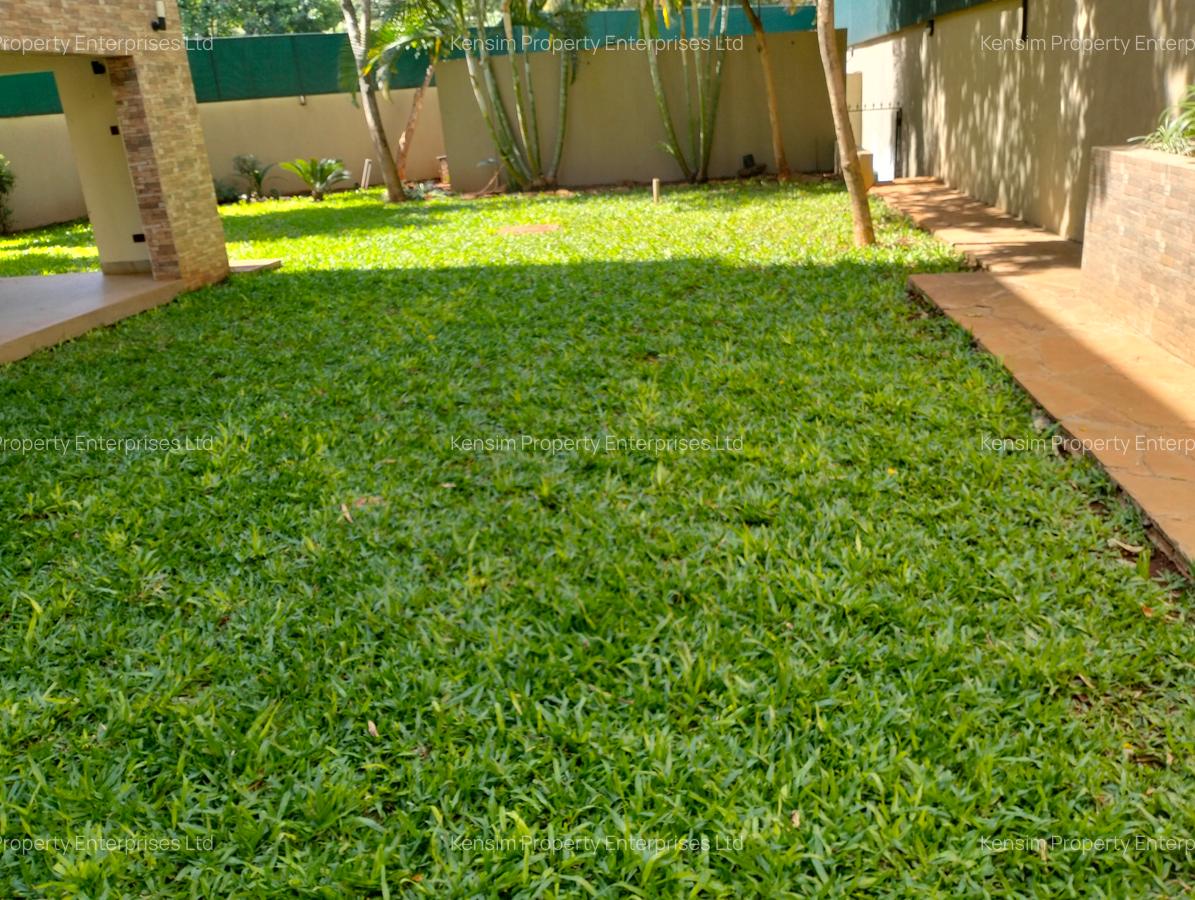 5 Bed Townhouse with En Suite in Lavington - 13