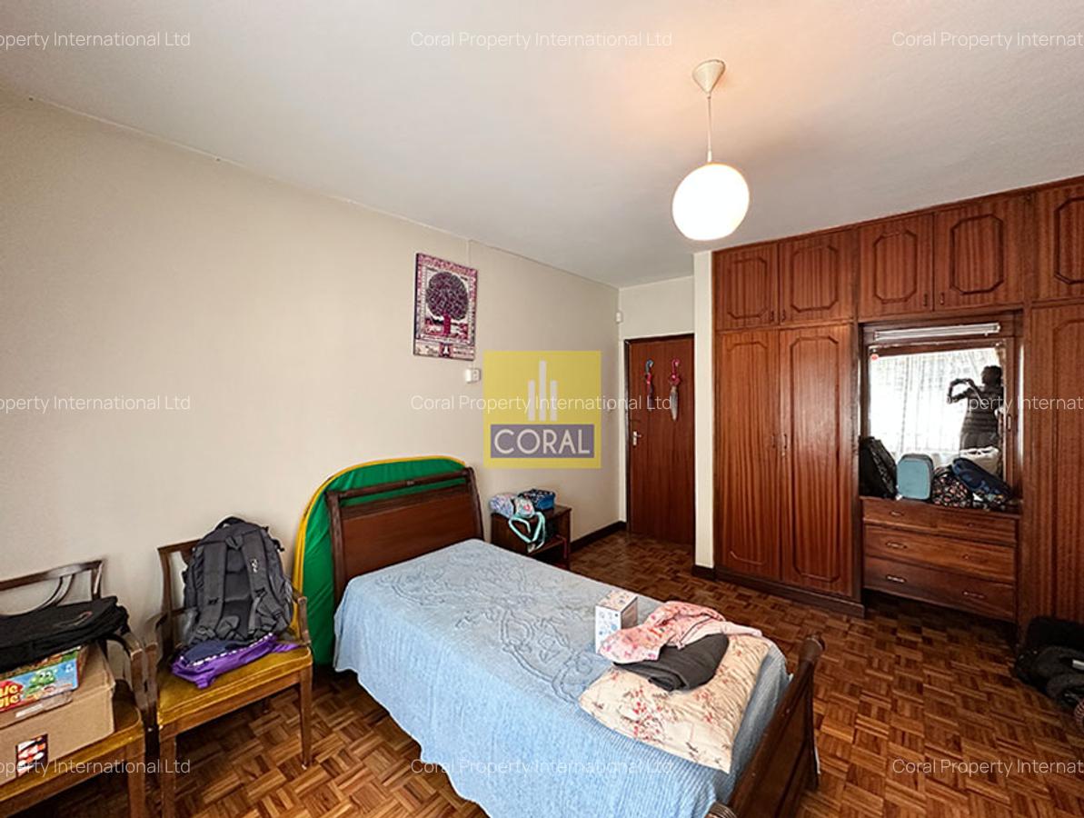 5 Bed House in General Mathenge - 12