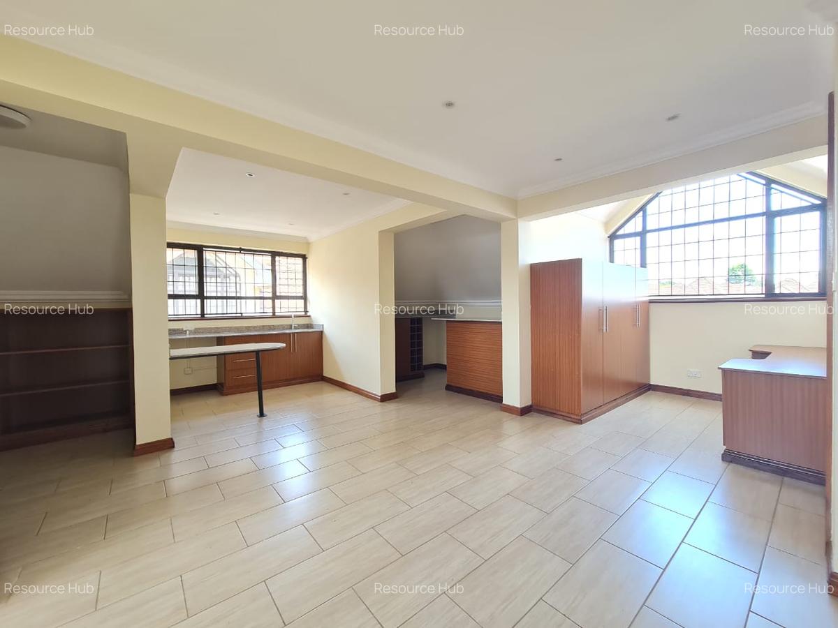 4 Bed Townhouse with En Suite at Runda - 19