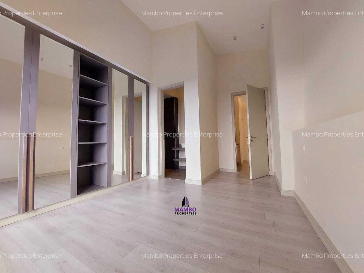 4 Bed Villa with En Suite at Redhill - 18