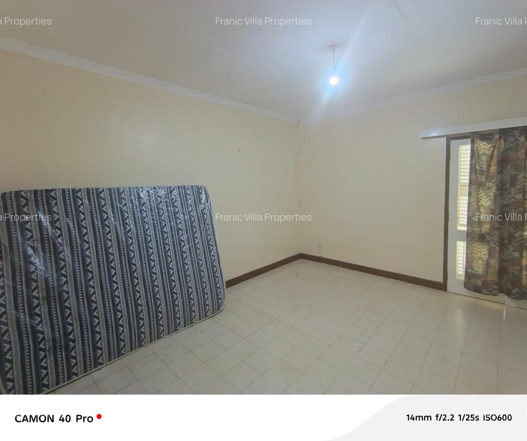 5 Bed House with En Suite in Loresho - 8