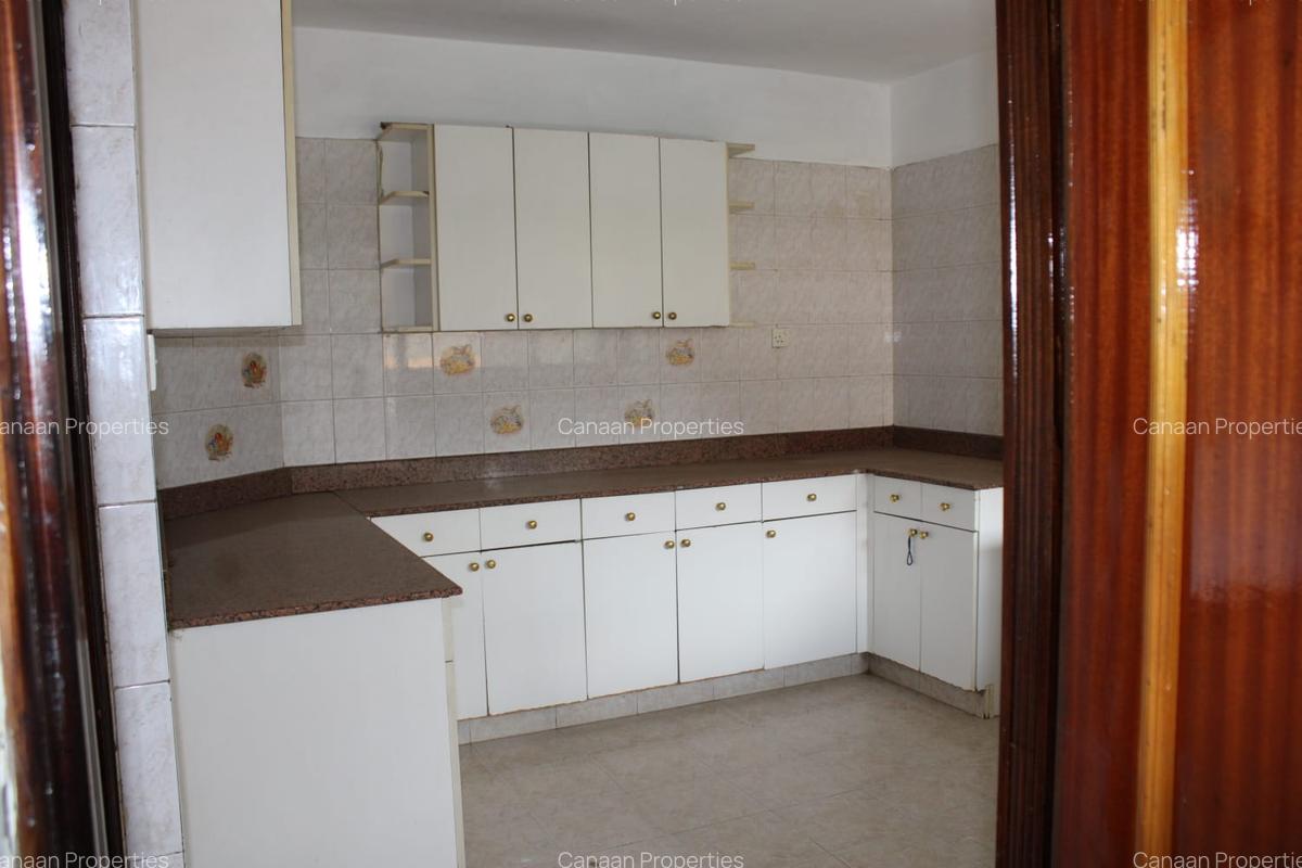 3 Bed Apartment with Borehole in Lavington - 12