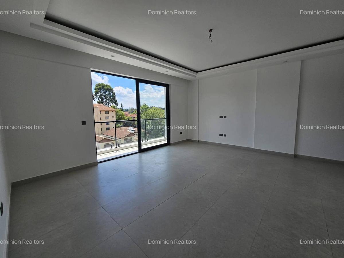 3 Bed Apartment with En Suite in Westlands Area - 11