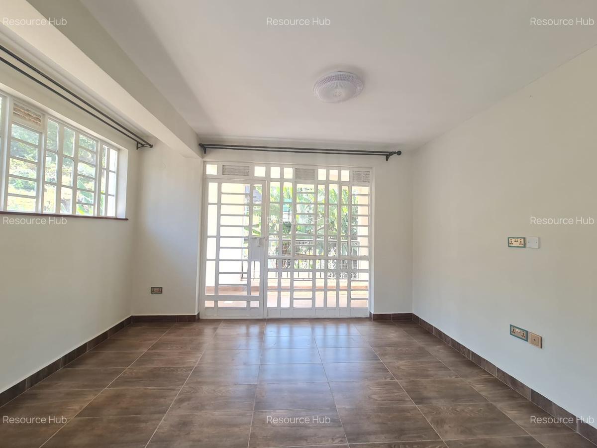 4 Bed Townhouse with En Suite in Kitisuru - 16