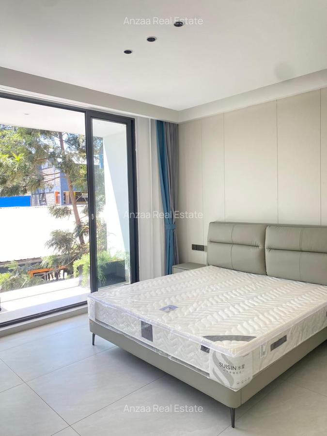 5 Bed Villa with En Suite at Jacaranda Avenue - 19